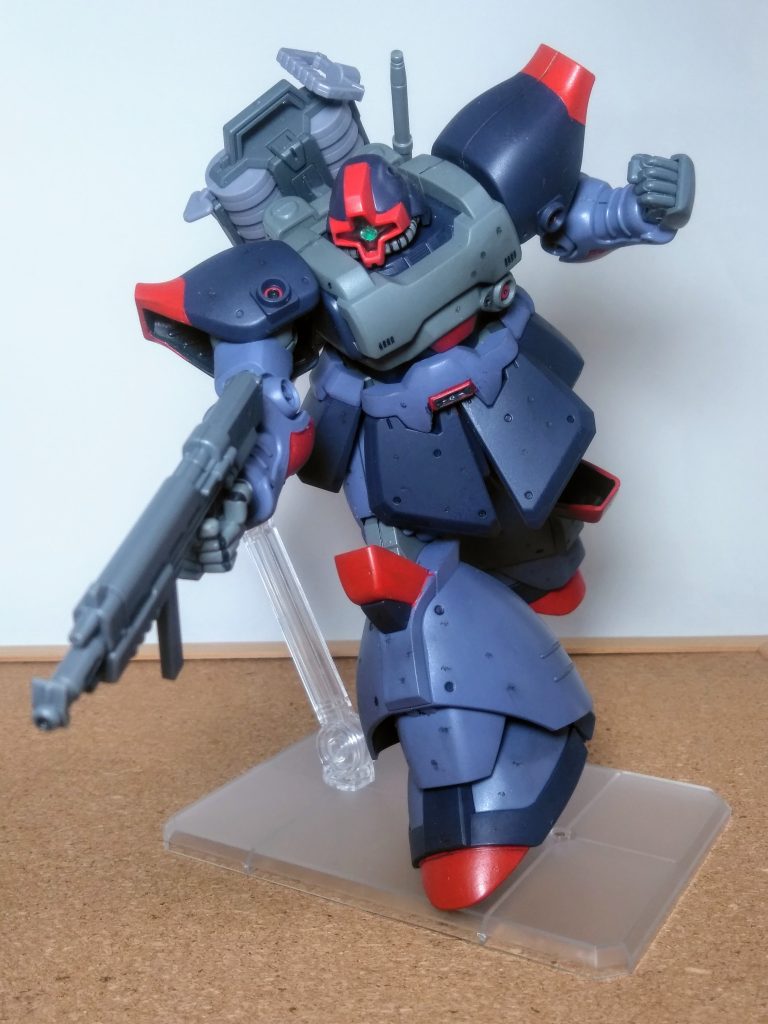 ハイ。定番武装の『90mmマシンガン(ポケ戦仕様)』 👍💞今回、この子は『0083 ver, 』で投稿させて貰いましたが、キットのカテゴリーは『ポケットの中の戦争』と成ります🤔『0083』の劇中でも登場しているのは両作品がキチンとリンクしてイル事を証明してくれてるワケですよね 😁こういった演出は一人のファンとしてトッテモ嬉しい🎵😍🎵