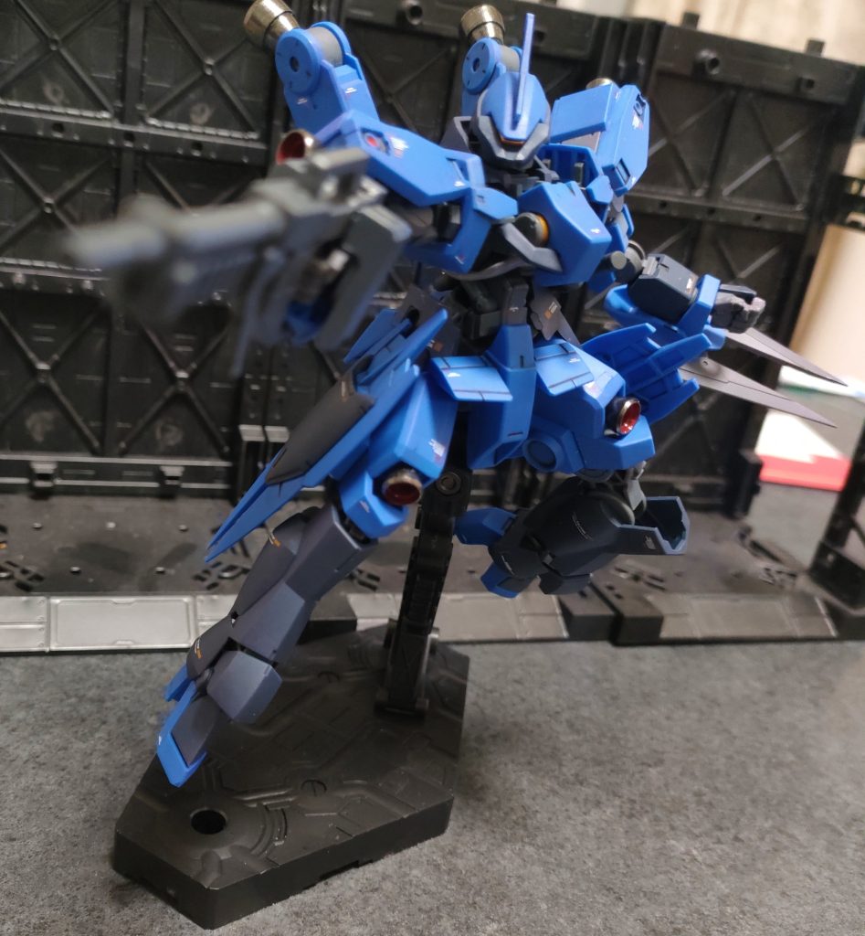 シュヴァルベグレイズ(マクギリス機)–4枚目/制作者：akiyamaren