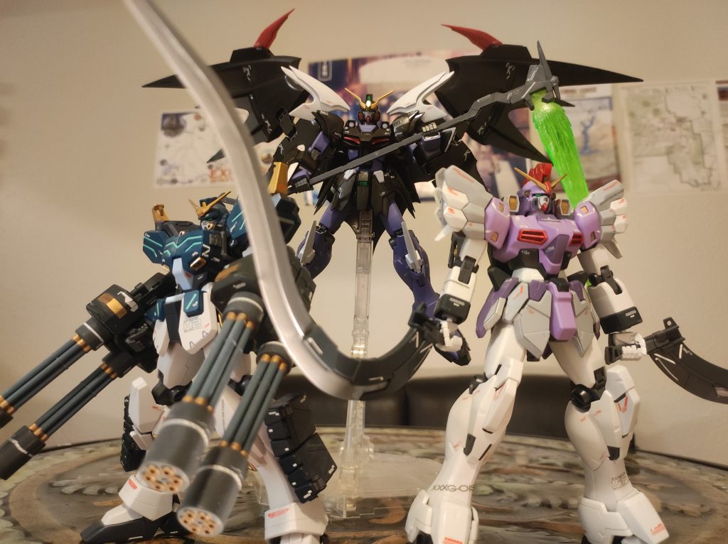 これでオペレーションメテオの三機が集まります。あとはナタクだけ。いつか何年前素組みのウイングEWを塗装します。