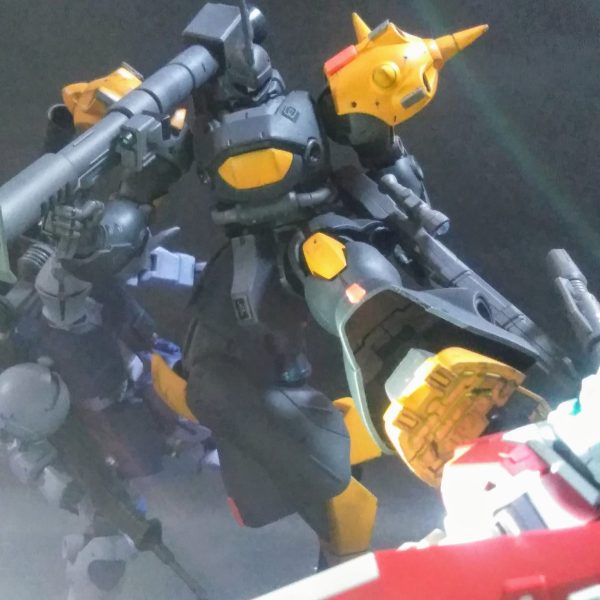 ケンプファー 《エドガァ・フィガロ 特務中尉 専用機》