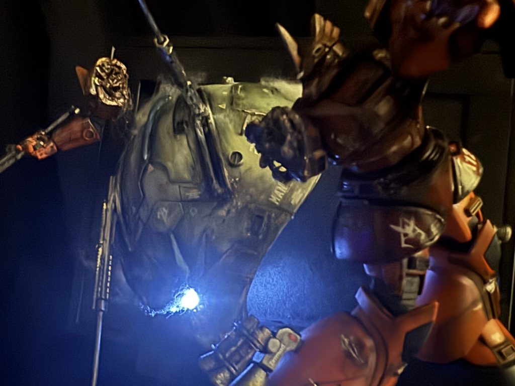 スケール感、ゲルググの持ってる武器やらは目をつむってくださいませ🙇悲しい瞬間が少しでも感じさせる事が出来てれば嬉しい限りです。