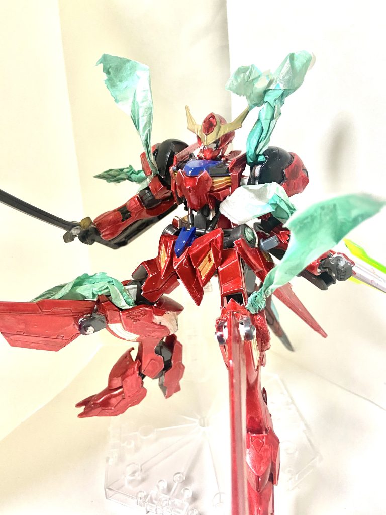 トランザムフレイムフリート特有のトランザム発動時フレーム越しに粒子が漏れ出す現象がおこる。