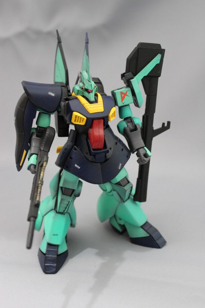 武器は百式と同じですね。