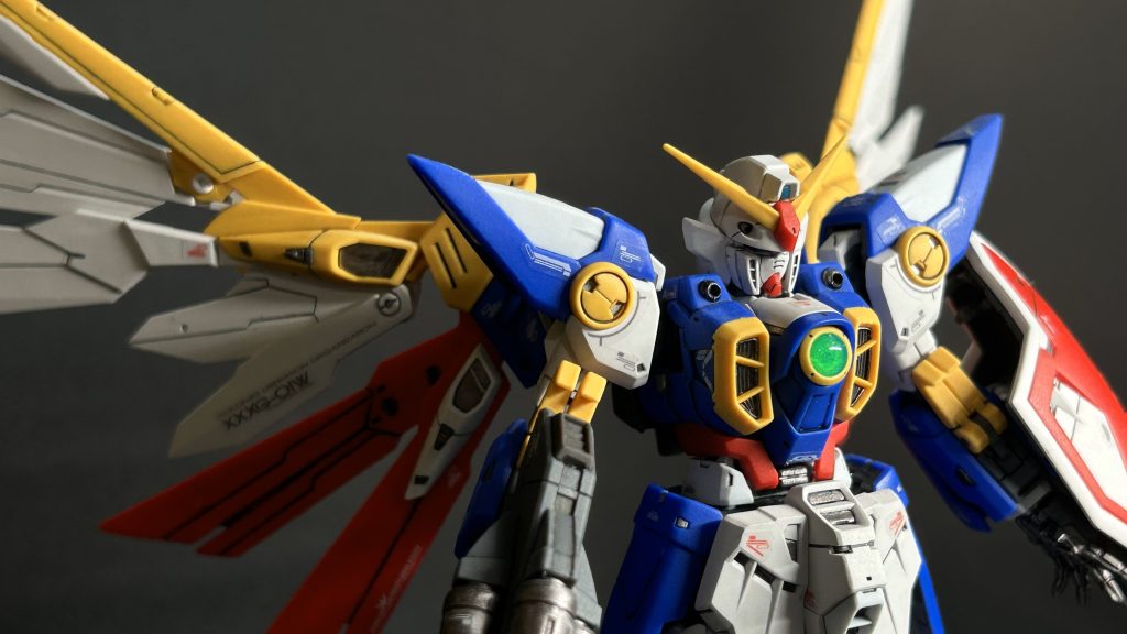 頬（？）の厚みなど所々気になったところはデザインナイフでカンナ掛け