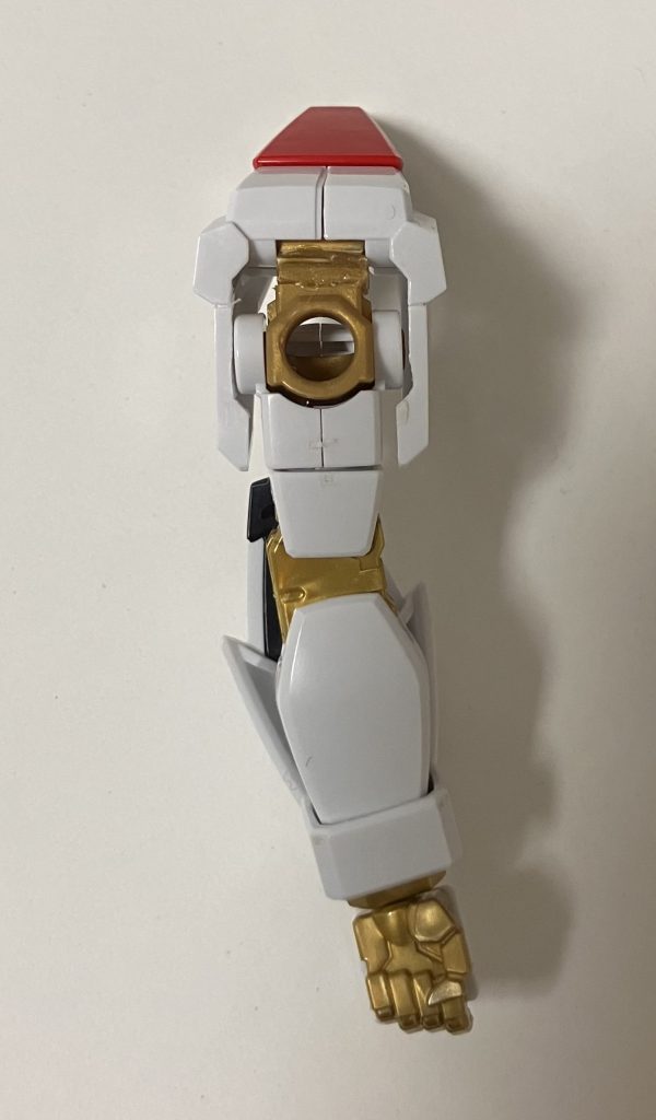 肩アーマーも上部へ2mm延長。