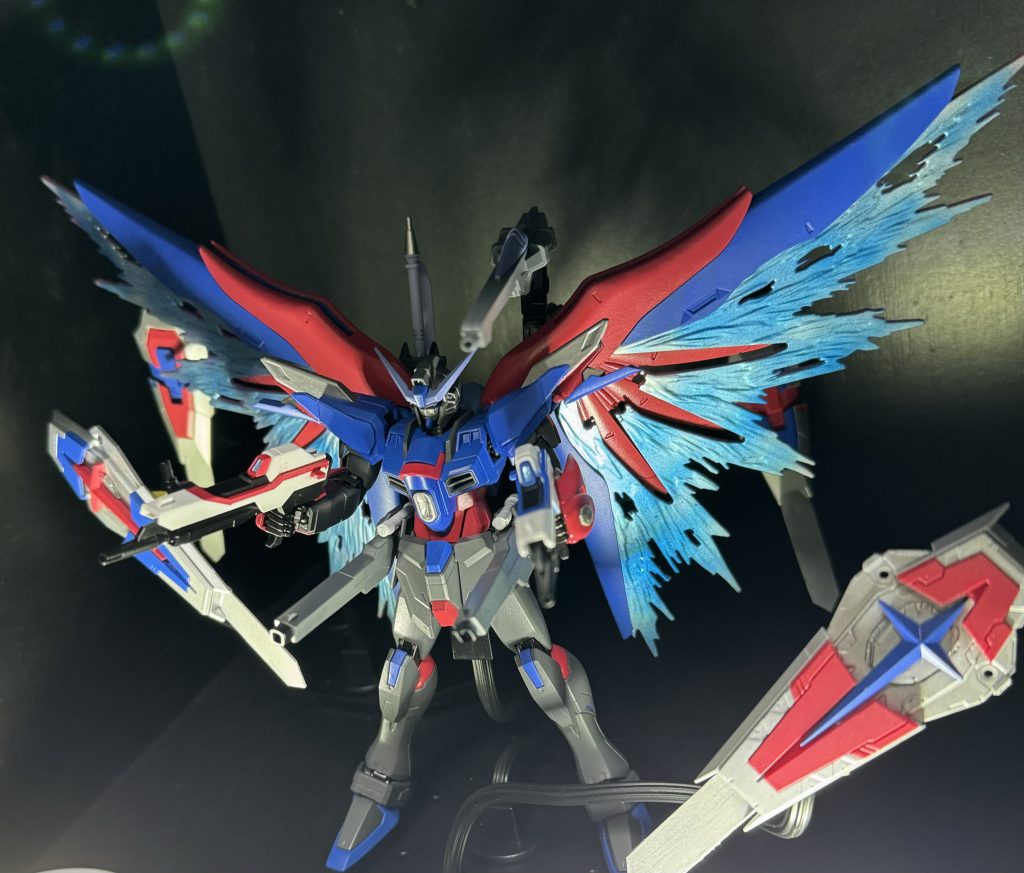 もちろんフルバーストもあります。フルバーストの際にはSSドラグーンを射出し周りからの攻撃に対し防御をすることもできます。またライジングフリーダムのフルバーストのように攻撃に転用することも可能です。