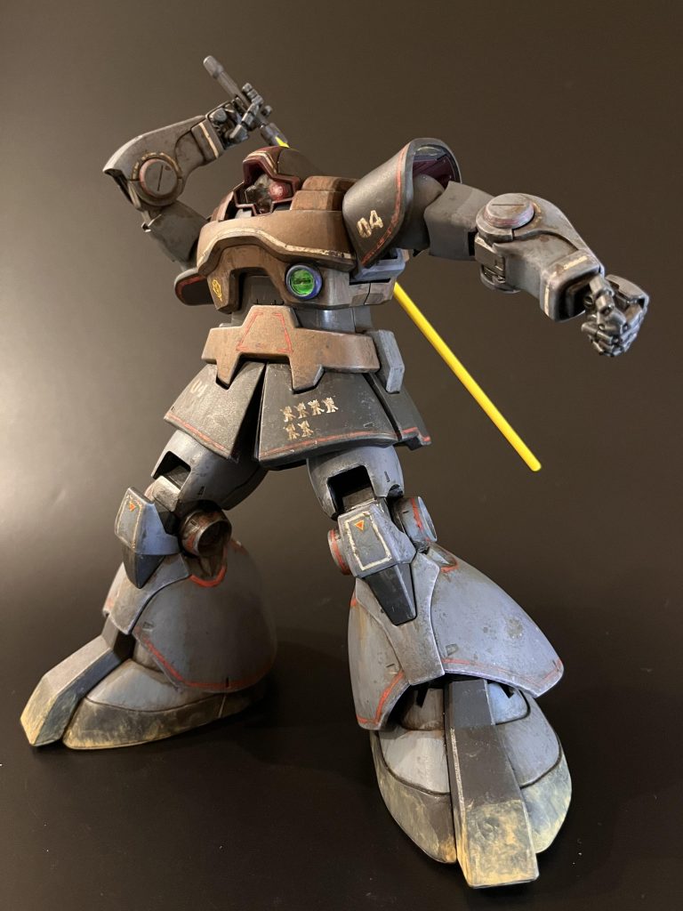 サーベルを掴み…