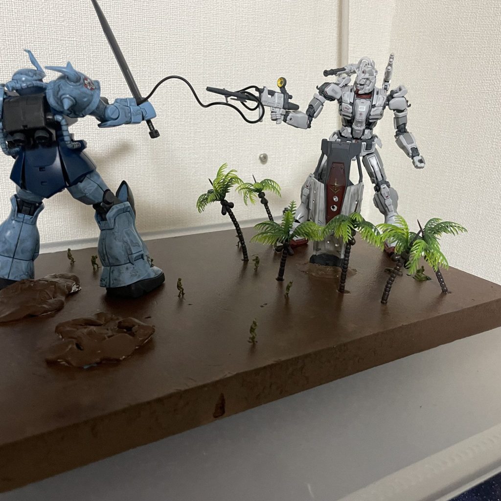 グフカス対ガンダムEX っぽい感じのジオラマ｜うさまん先生さんの