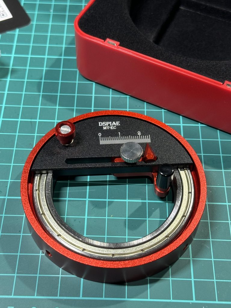 ネットで調べるとサークルカッターなるものがあると知りました