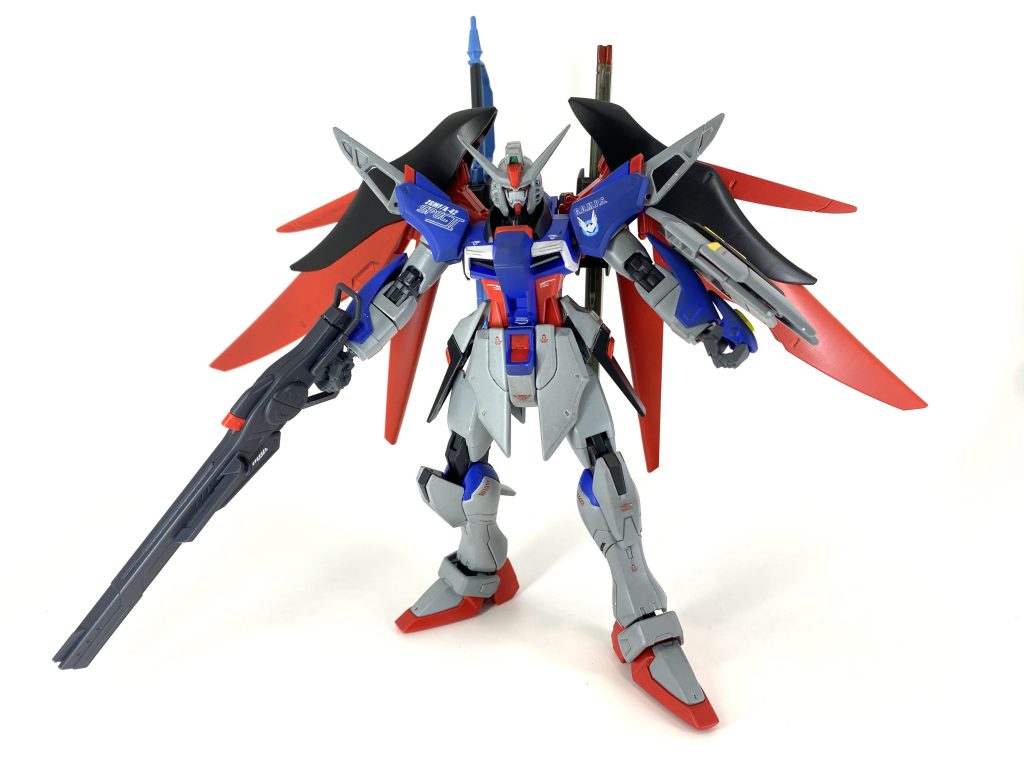 ちなみに、使用した塗料です。※全て水性ホビーカラーグレー(全体):明灰白色赤(羽/胴体/下半身):シャインレッド青(胸部/背中/腕/下半身):フリーダムブルー緑(名無し砲):ランチャーストライクグリーン白(胸部):ガンダムホワイト黄色(腕):イエロー(黄) 黒(羽):ディアクティブブラックアロンダイト:イザーク専用機スカイブルー間接/首周り:ファントムグレー