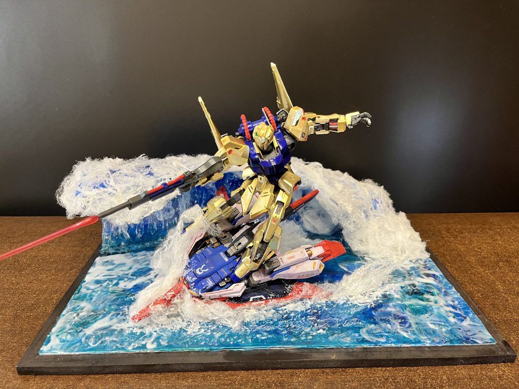 少し上から海面の表情を左右と中央で変化をつけています。 