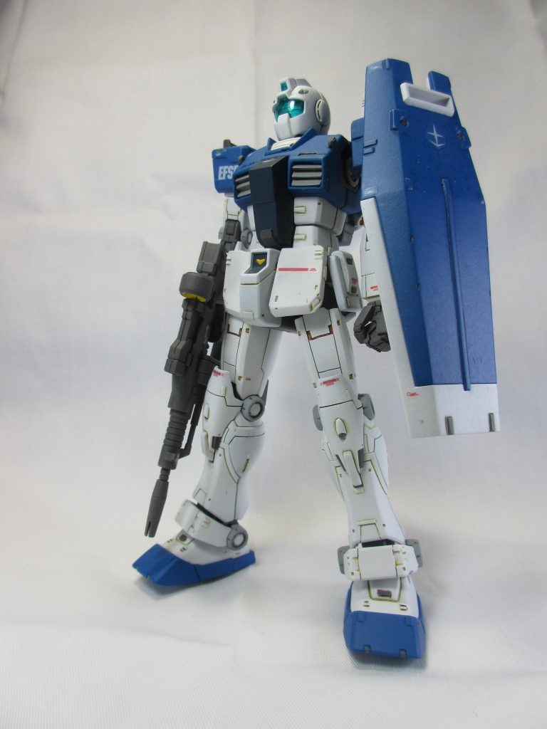 コンセプトはオリジンの良さを活かしたHGUCの機体。スネやら後頭部のディテールは消してます。頭部はエース機らしさが出せた気がします。