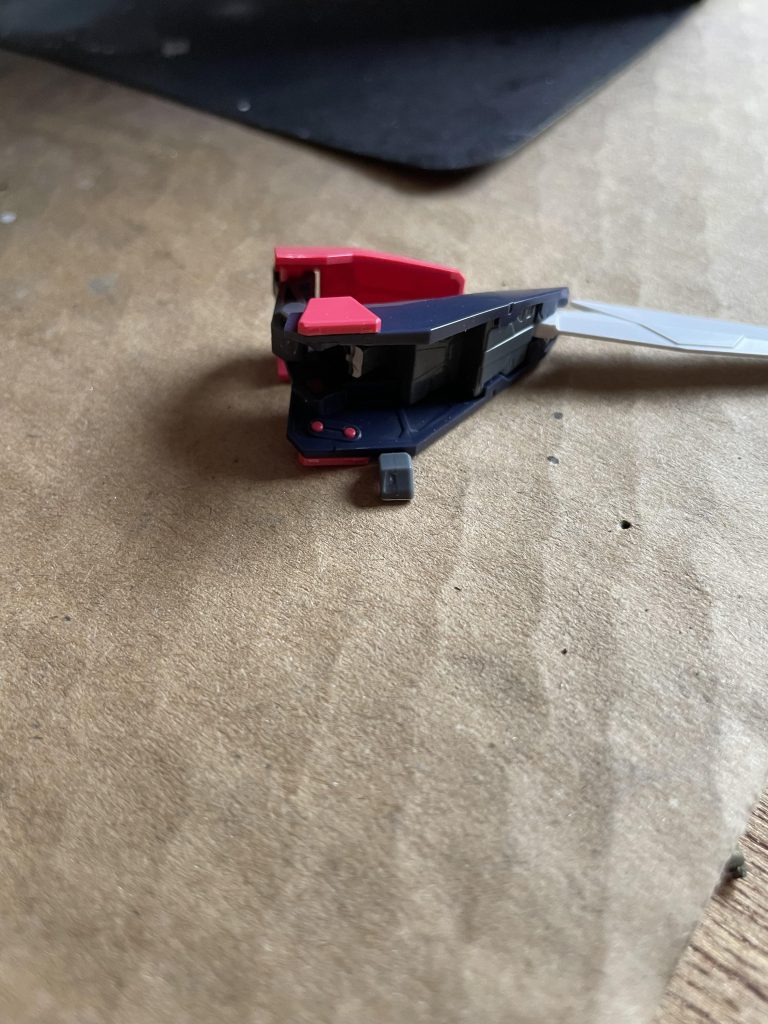 ここまで見て頂きありがとうございました!今はMGイージス作ってるんですけど、変形機構試してる時に足の付け根折っちゃったんで絶望してますが、なんとか完成させます😱