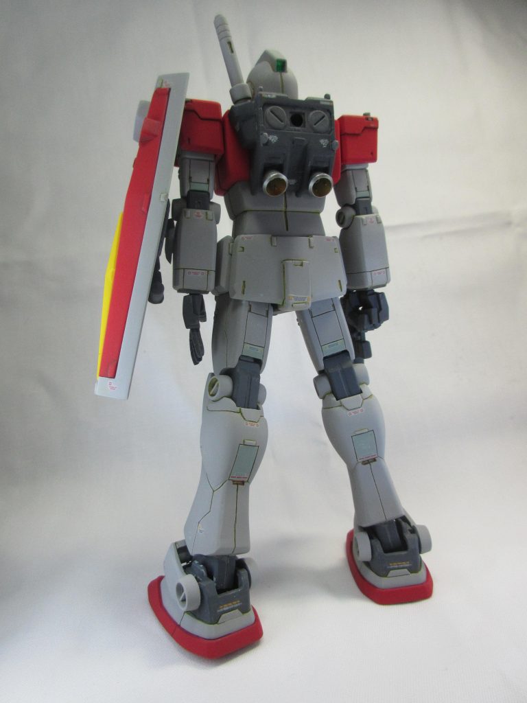 差し色にジムぽい薄い緑を所々のパネルに入れてます。