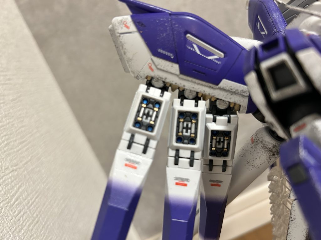 ファンネルのバーニア？やシリンダーや