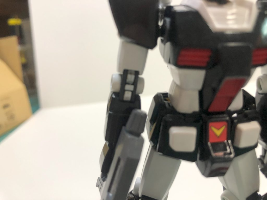 あんなにx4無味なヒジ関節部分もシルバーにした結果なんだかRGっぽくなったぞ!!これからこの手法をちょこちょこ導入していこうと思いました(gundam-kao1)