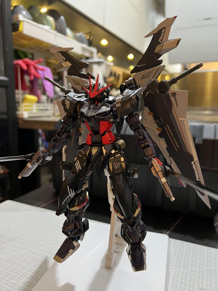 Astray noir–2枚目/制作者：Hennessy626