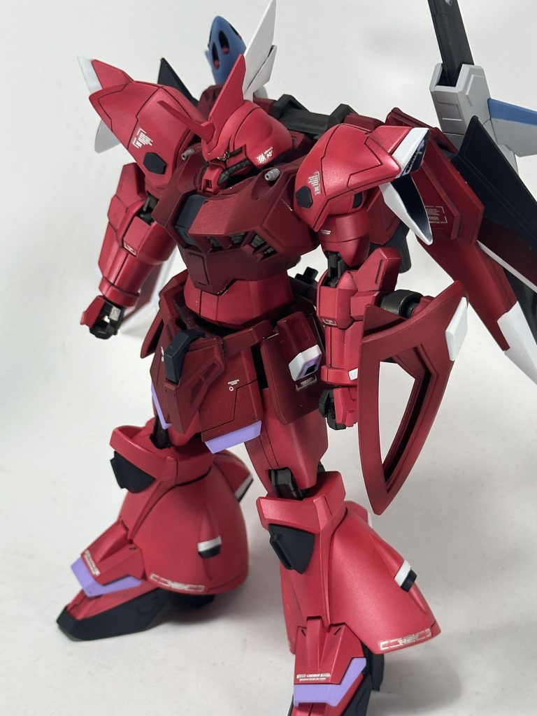 各種部分塗装をしてます。塗り分けがかなり大変でした。