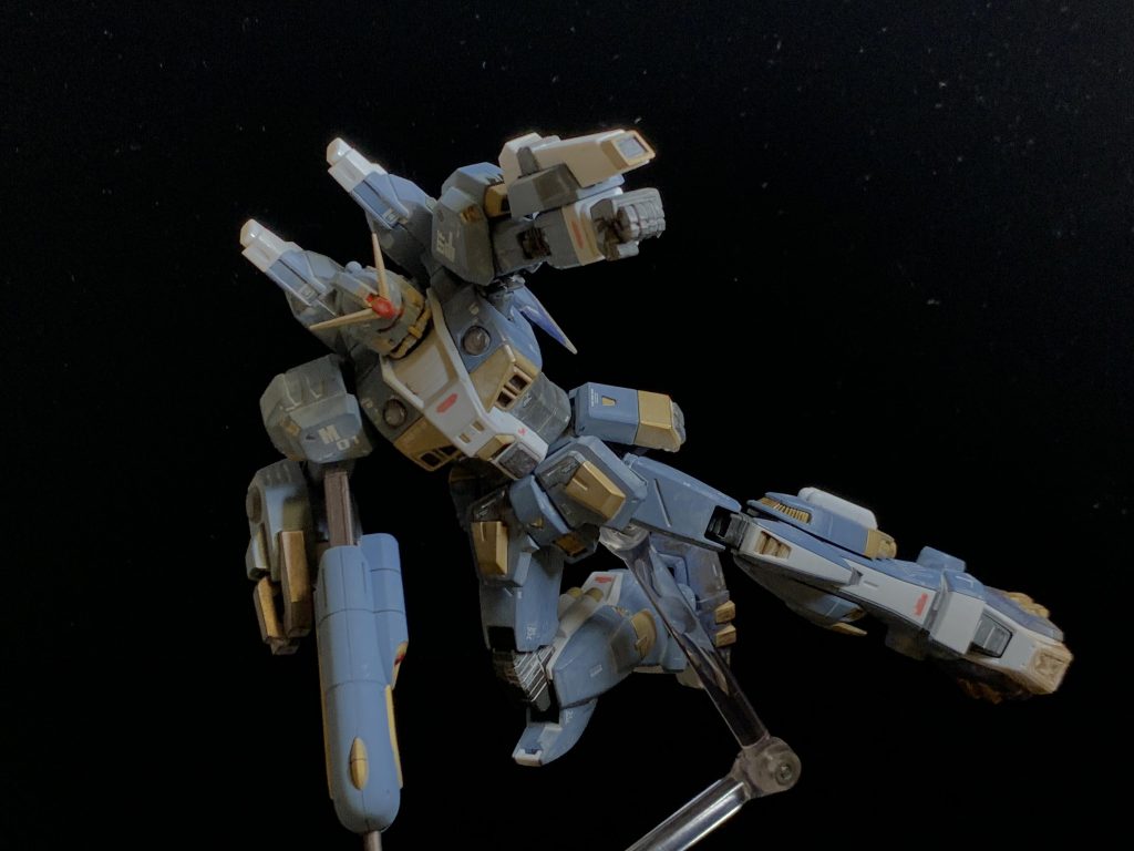 ハープーンガンとのことですが、どうしてもUCでジムⅡが持っていたものをイメージしてしまいます。どうやって撃つのでしょうか。。。