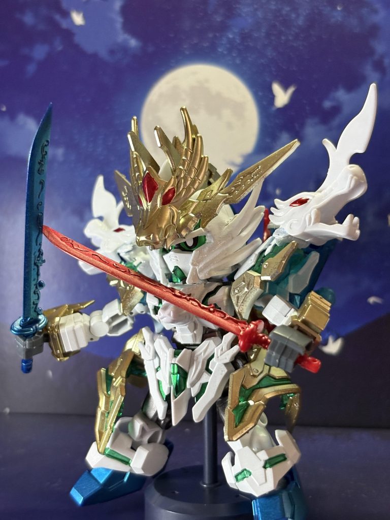 画像では見えてないですが、曹操ウィングのバックパックに白龍大帝のパーツ(砲？)を付けています