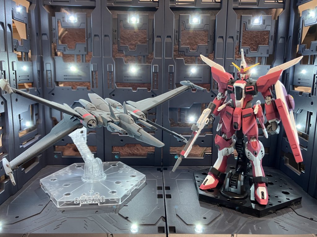 格納庫的なブースで