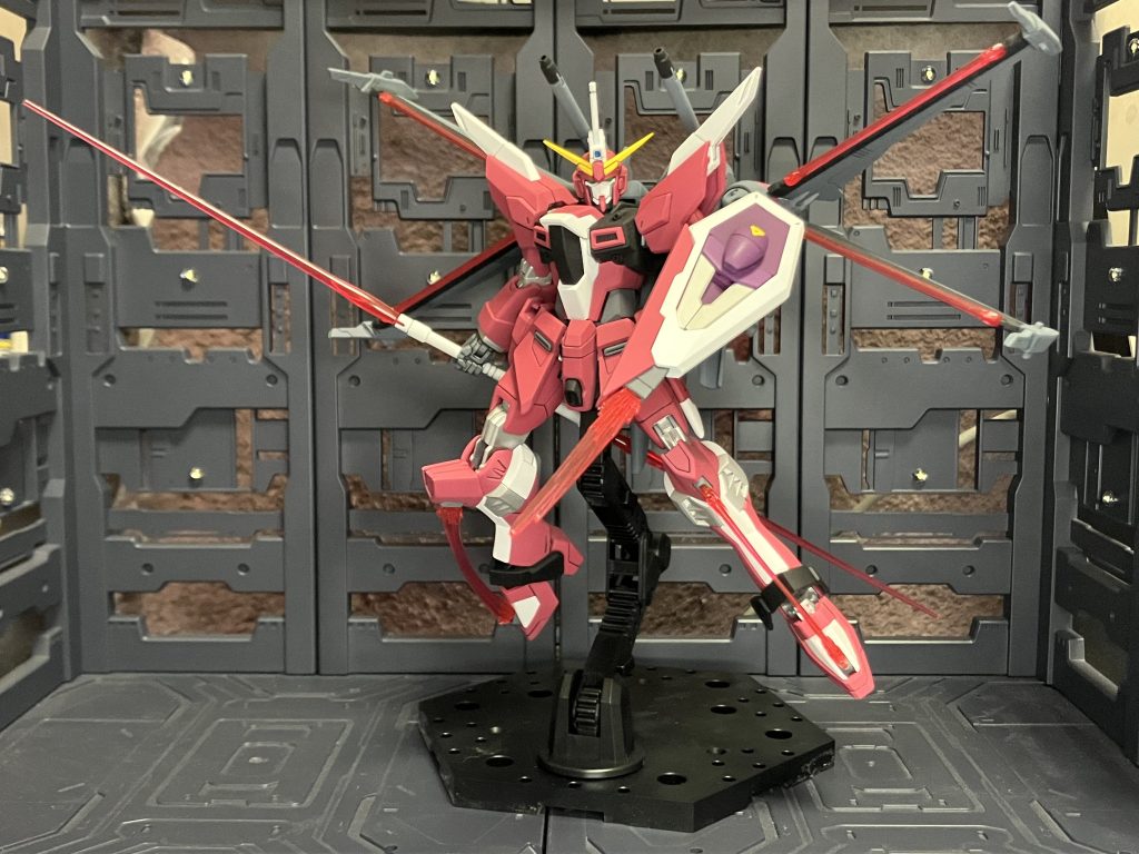 ビーム格闘兵器マシマシなのがやっぱりカッコいいですね