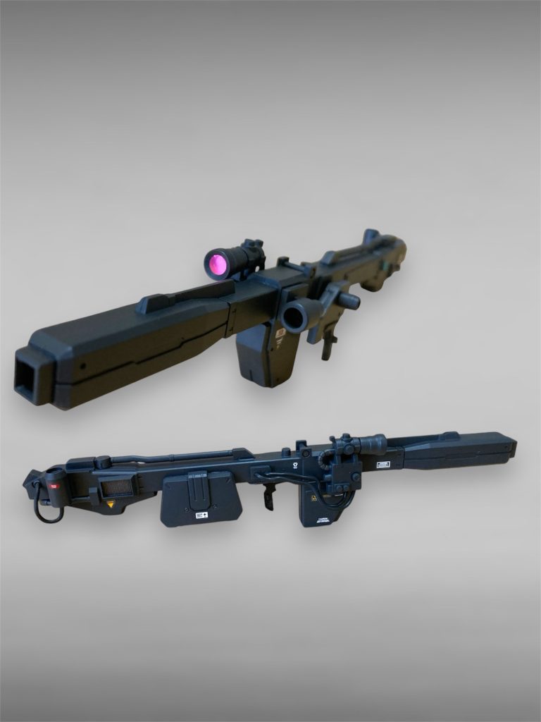 ドムのビームバズーカを元に肩当て部分(EZ8の腰パーツ)を付けたり、配線を取付けて試作っぽくしています。