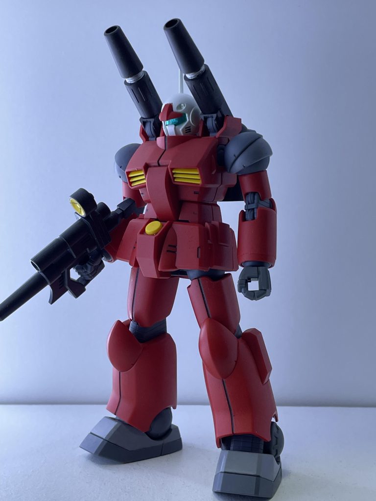 造形は文句無しにカッコいい！旧キットHGよりも、スタイリッシュな感じが良きですね^_^  