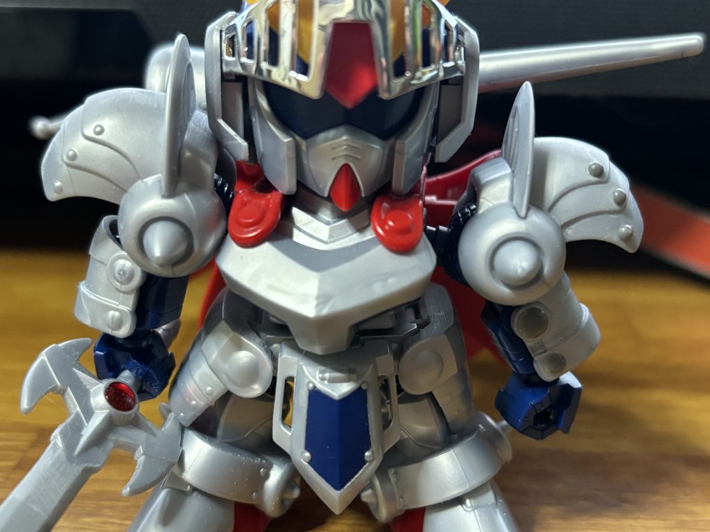 作業はリベットの貼り直しと合わせ目消し、肉抜き穴埋めだけです。