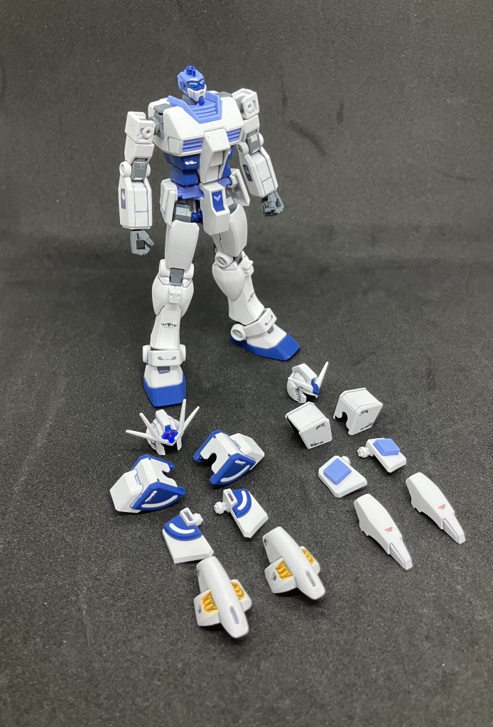 もともとラーガンダム自体はベースキットのガンダムのパーツも含まれているので、ヘルメット内部を加工して全パーツを換装可能にしてます。