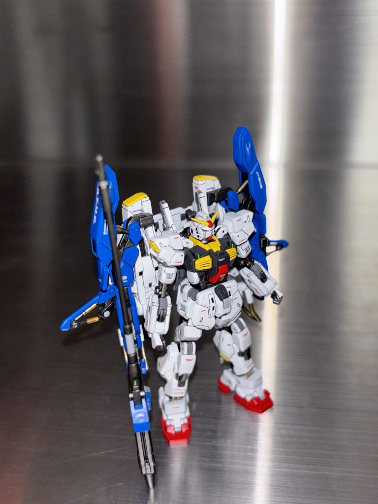 しかし、完成すると小ささと相まって情報密度が多く凄くカッコいいキットだと思います。