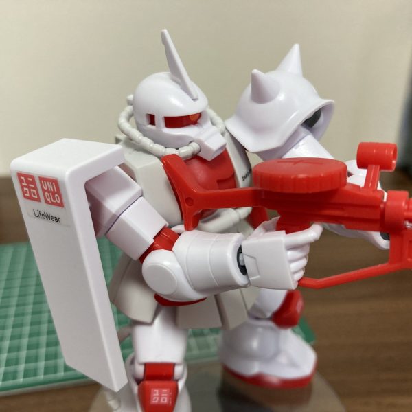 新品 ガンダム ユニクロ コラボ プラモデル Tシャツ 7枚 セット
