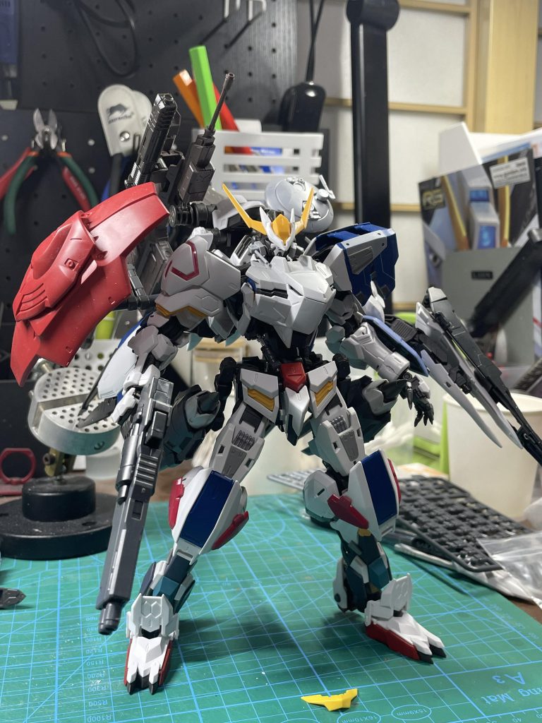 改造後が写真の状態ですが、シールドはこの後ない方がいいと思いクビにしました(笑)