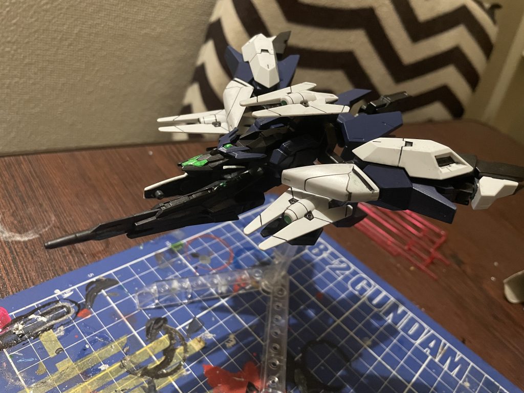 ウラヌスアーマー。 ウラヌスアーマーのメインカラーは下地グレー、ティターンズブルー2で塗装