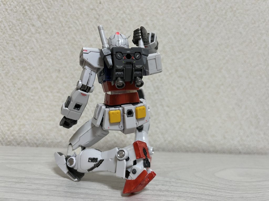 靴はほぼ手作りなのでよく曲がります。