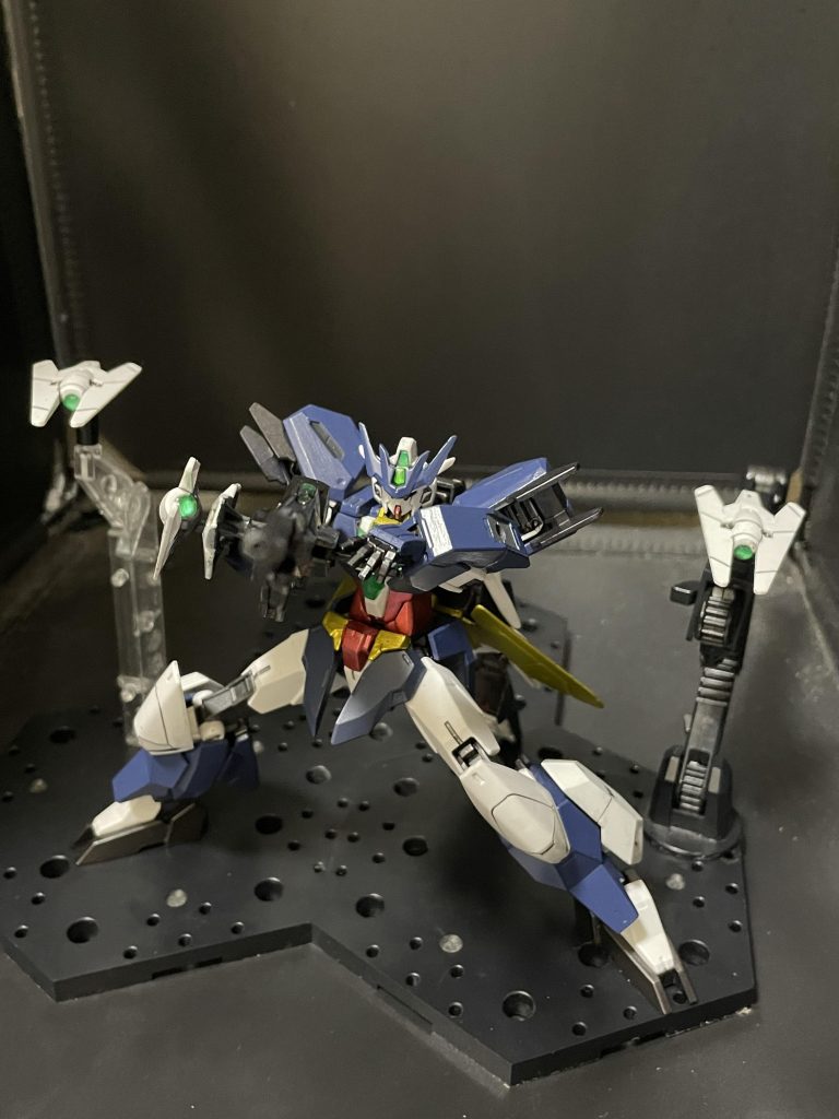 センサーを展開しビームシュートライフルU7をスナイパーライフルモードに移行