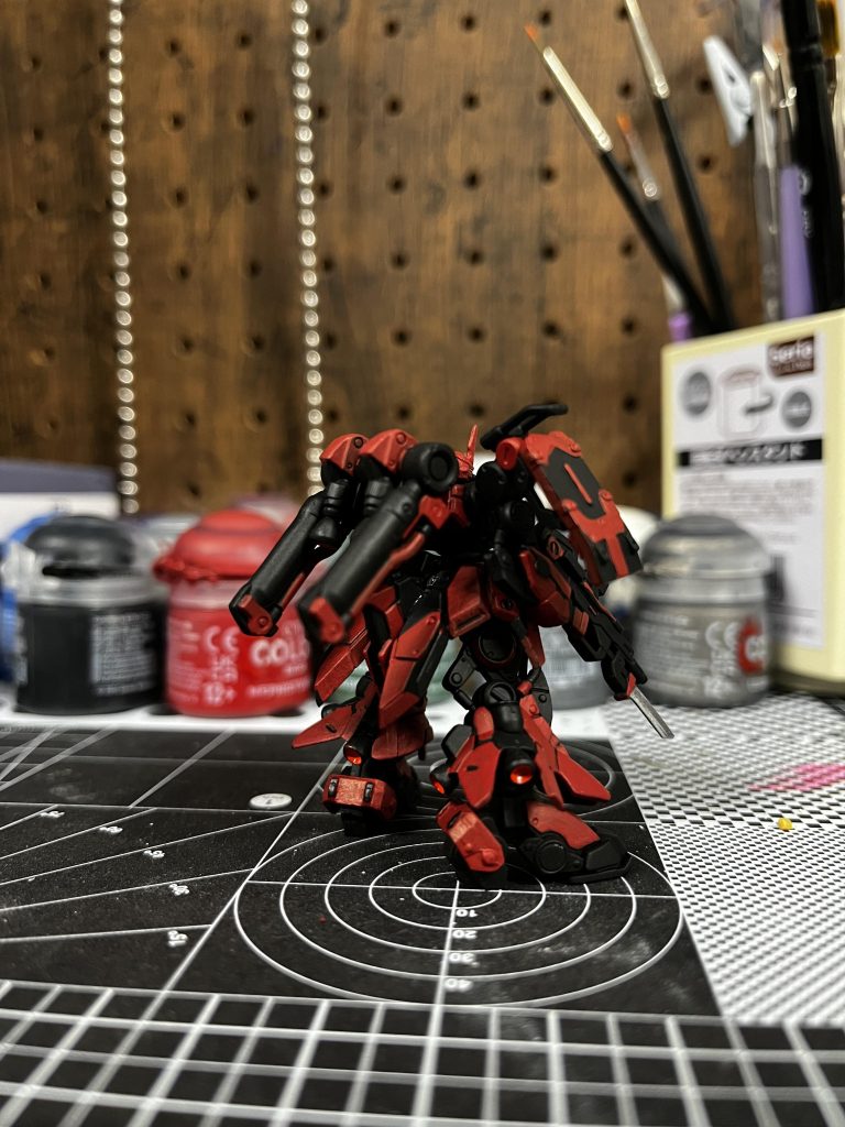 赤と黒のバランスが意外と難しかったですがいい感じに仕上がったかと