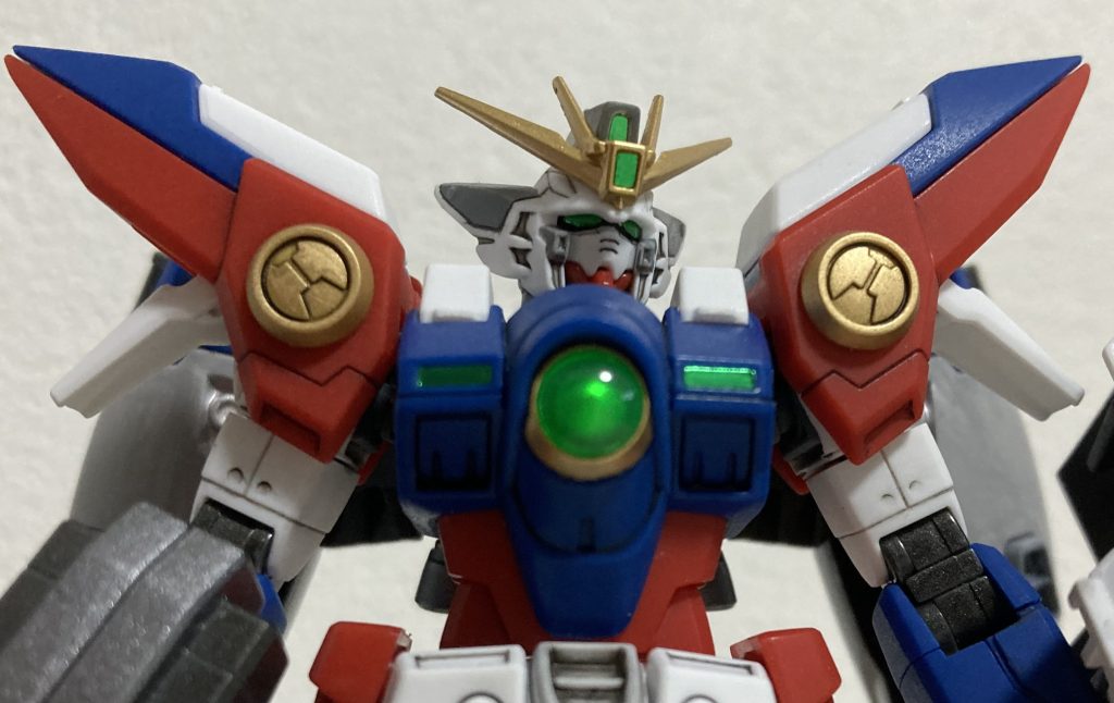 メインカメラカメラアイはホイルシールを使用。ゼロシステム部分は裏からシルバーで塗装。頭部もメタルビルドを参考に部分的にグレーを入れてます。