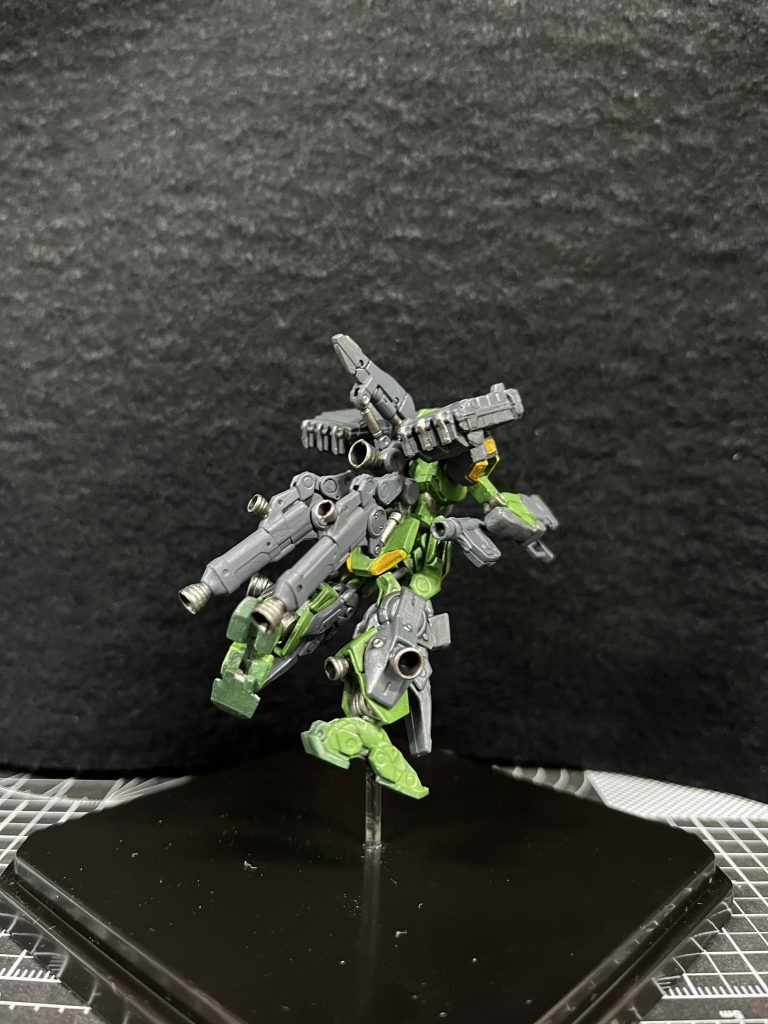 バックパックは対して塗り分けしてませんがかなりカッコいいです！