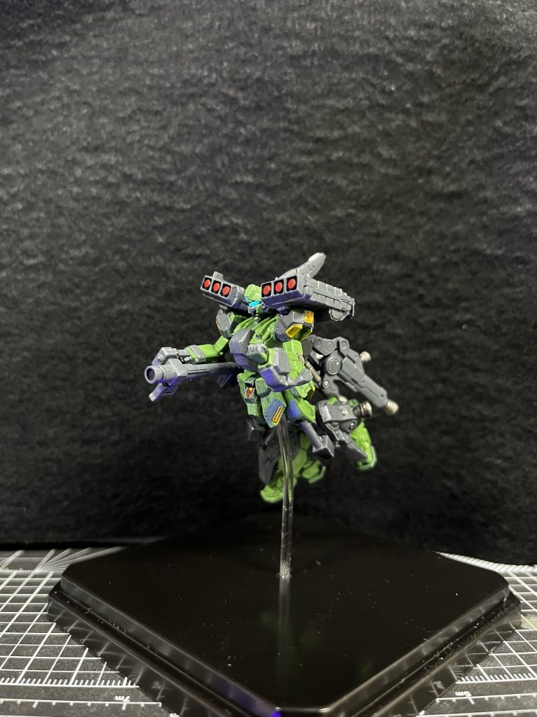 なかなか満足出来た作品になったと思いますアーティファクトは改造しやすくとても細かい出来で場所もとらずお気に入りですつい色々構想していたら20箱以上買ってしまってるので終わりが見えない戦いになりそうです笑