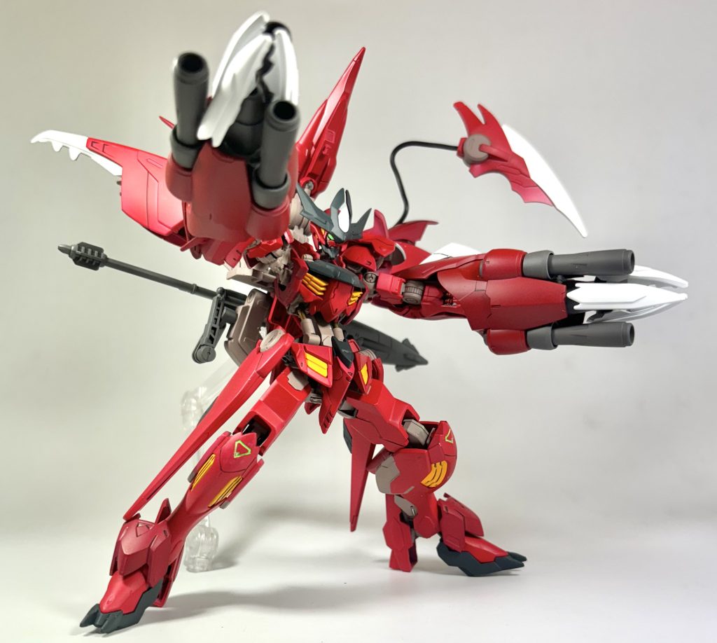 第獣形態クローをアメイジングズゴックの物に置き換えて先端のクローを付け替えました。