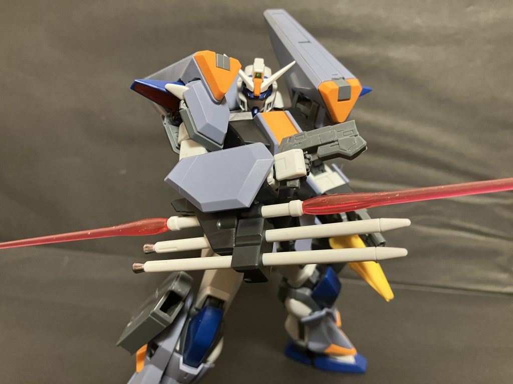 嬉しい誤算これによりマウントしたままサーベル展開ができるビームトンファーモード (しかも前後同時に)を実現!※このアイデアがごっそり無断パクりされててワロタ (一言「参考」とか何か挨拶あったりリンク貼ってくれたら嬉しいのにな)