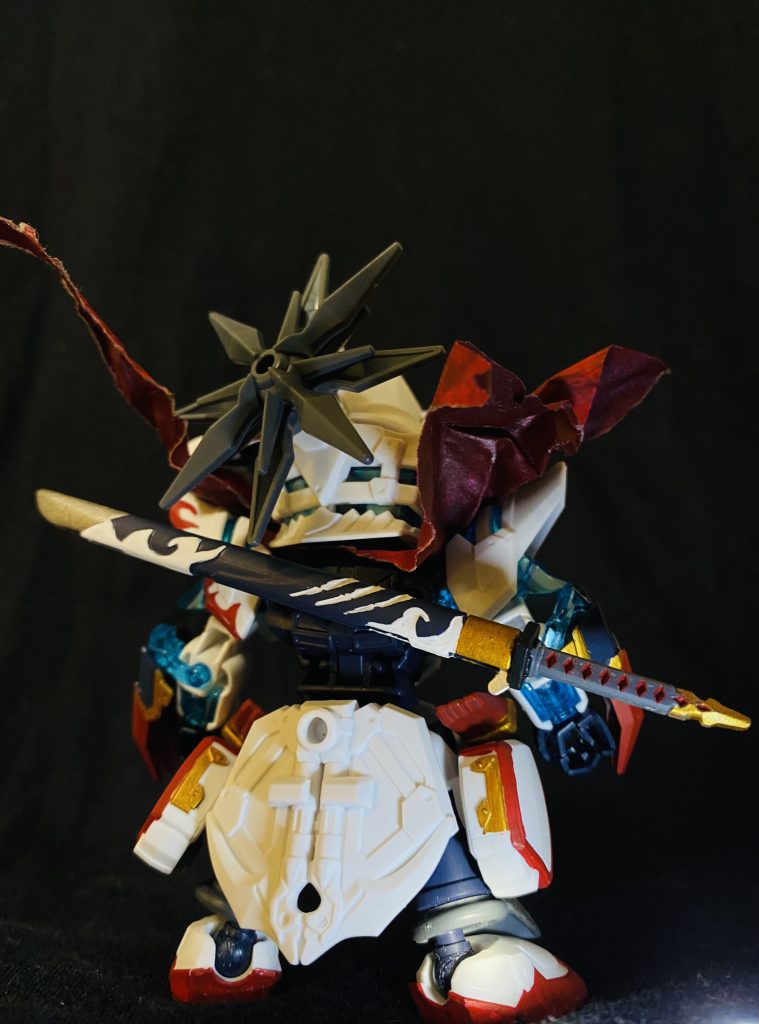 後頭部の手裏剣は才蔵のものも使って二枚重ねにしています。