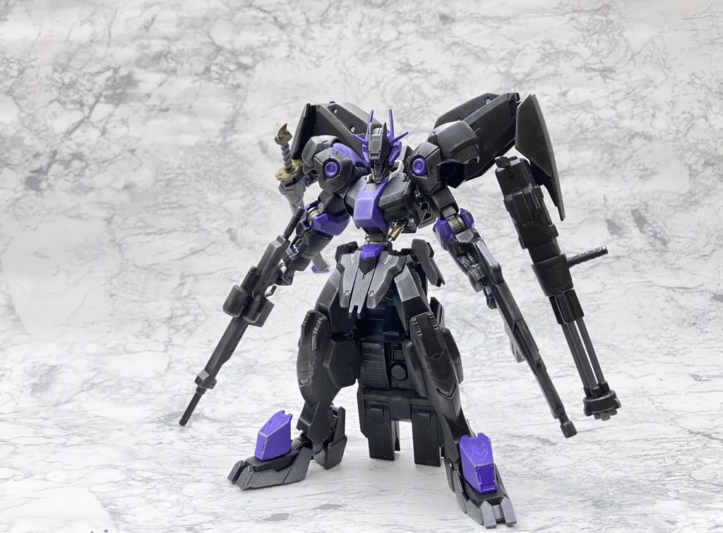 友人の好きな機体、カラーリング、武装をヒアリングして機体に反映させています。