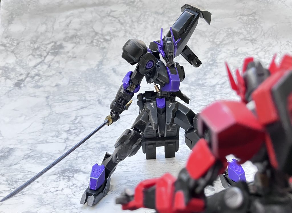 「まだだ…」「俺が俺を否定するまで…」「お前が俺を否定するまで…」「俺は止まれないッッ!」凄い面倒くさい奴に乗ってほしい。