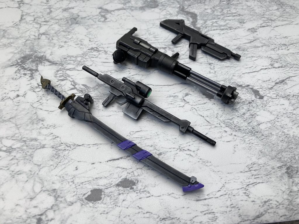 武装です。サブマシンガンアンチナノラミネートガトリング中射程アサルトライフル大業物「黒蓮」