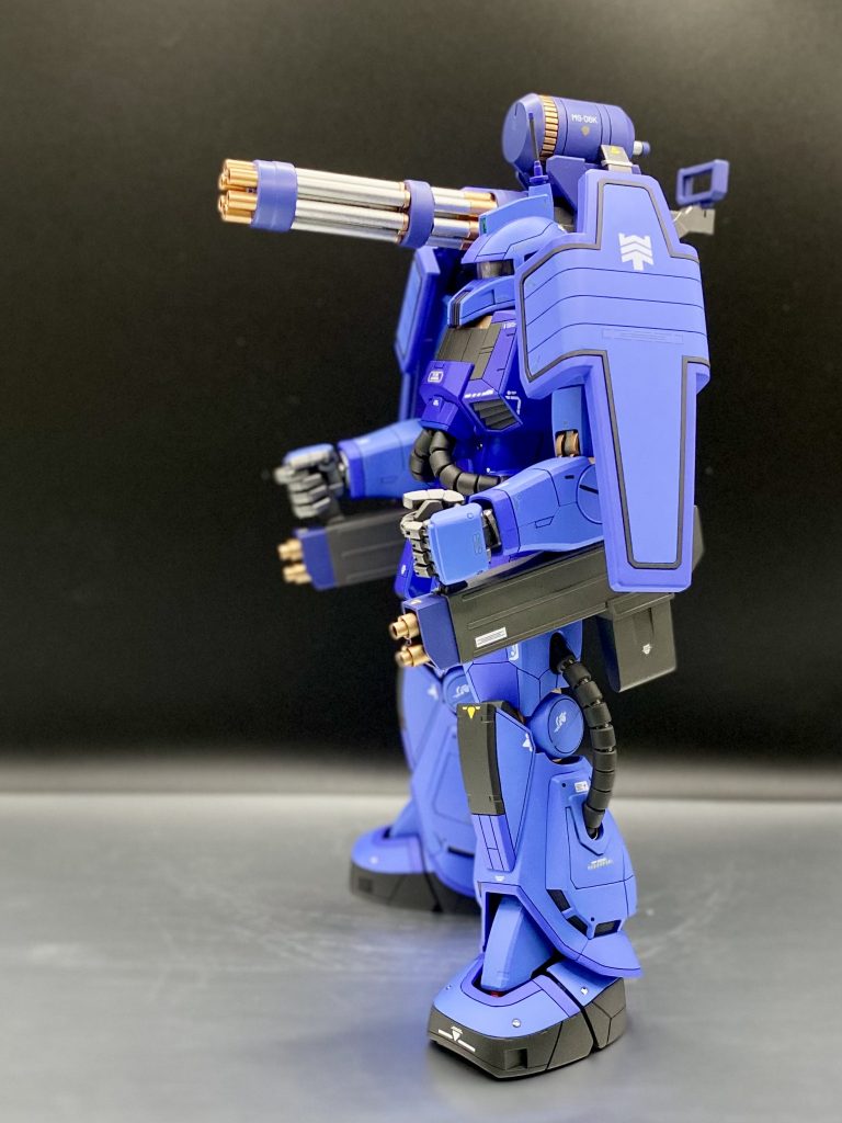 MS-06K ザクキャノン ガトリング砲装備型