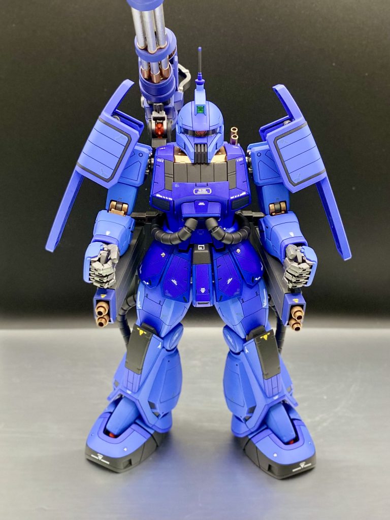 MS-06K ザクキャノン ガトリング砲装備型