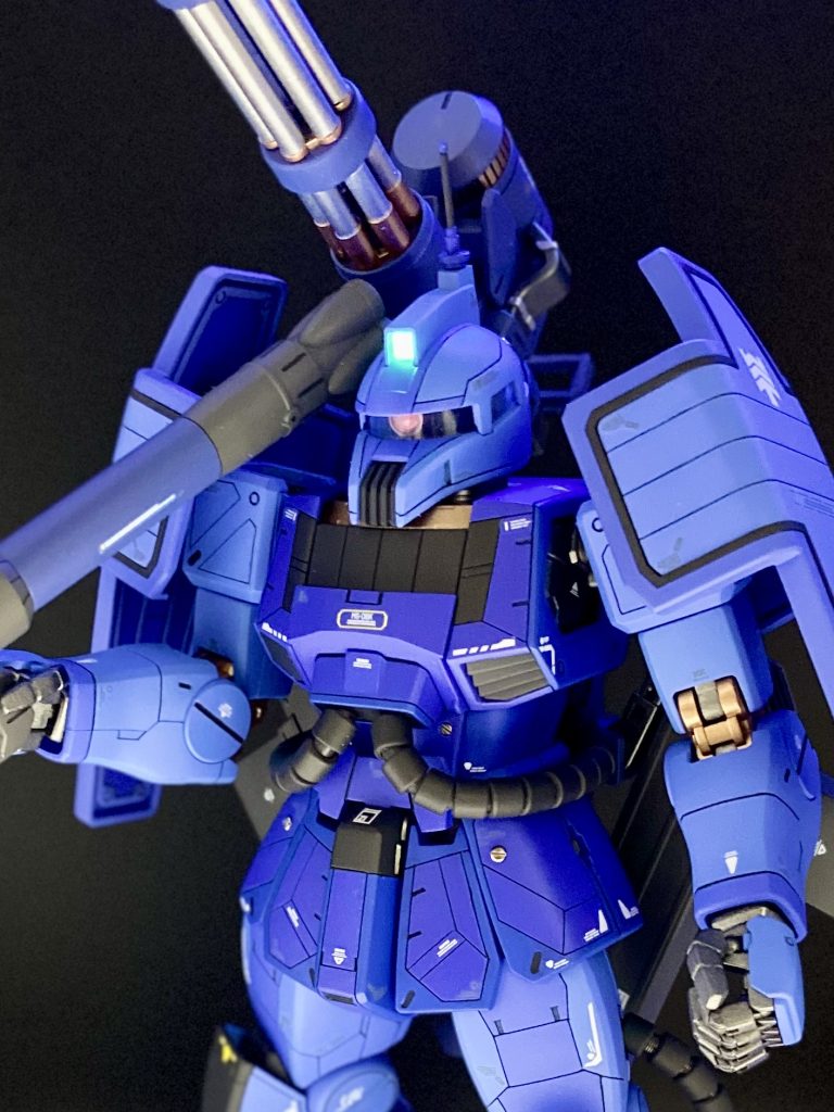 MS-06K ザクキャノン ガトリング砲装備型