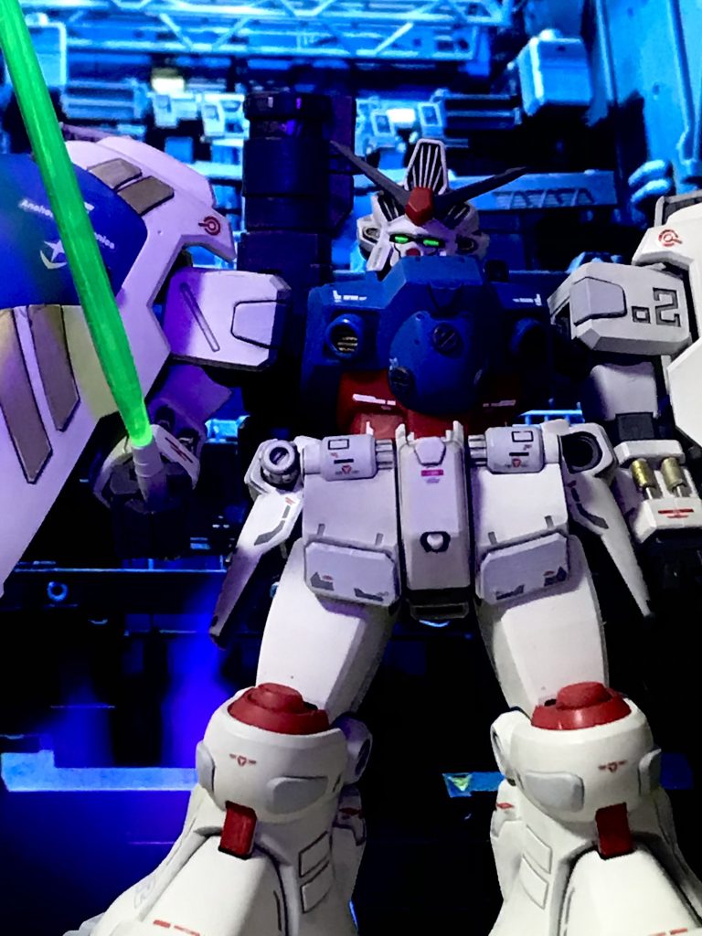 ガトー「この機体と核弾頭は頂いていく!ジオン再興の為にっ!」まんまと奪取に成功した2号機を駆り、星の屑作戦が始まる。